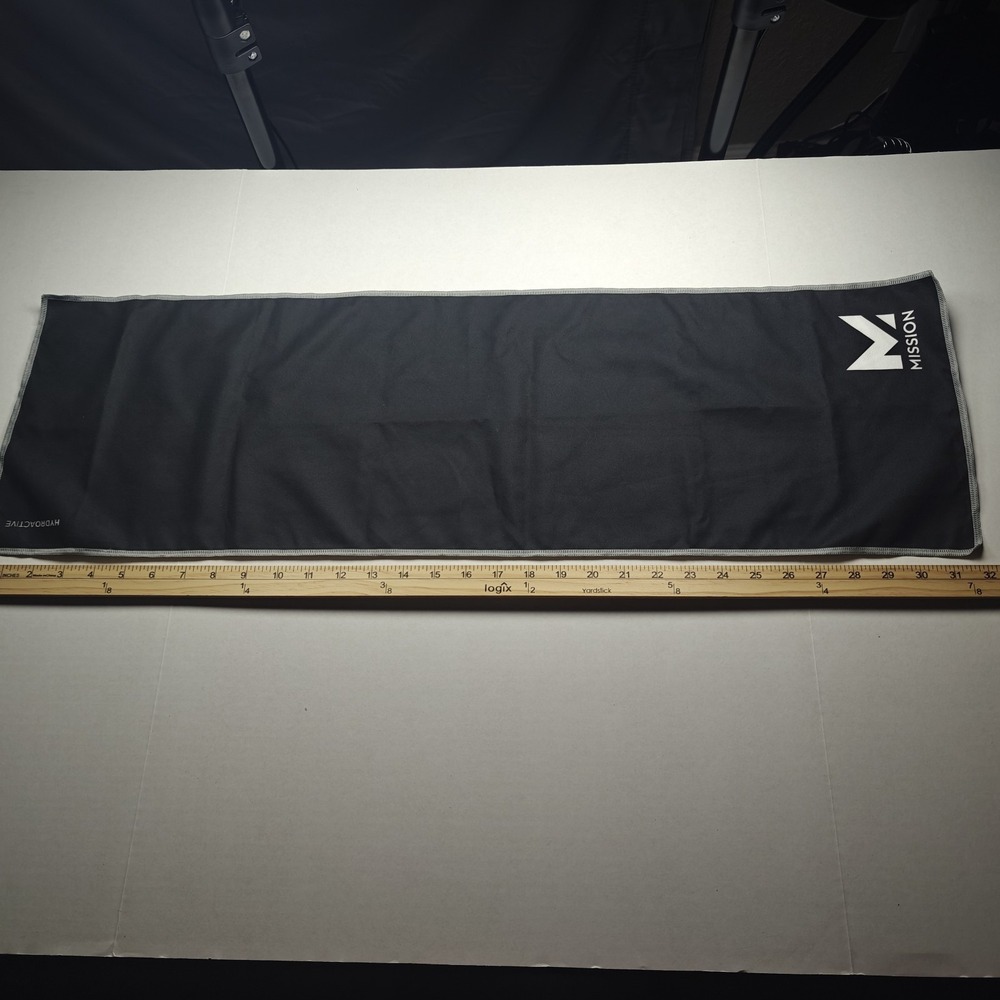 Mission‎ Black/Gray Original Cooling Towel Instant Cool For Hours